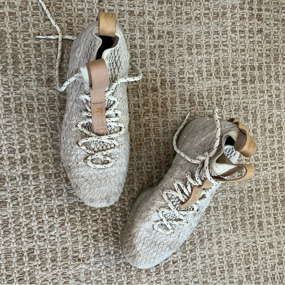 Nike Jordan Beige Knit Basketball Shoes
